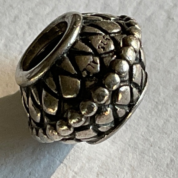 Pandora Inner Strength charm - Picture 2 of 5